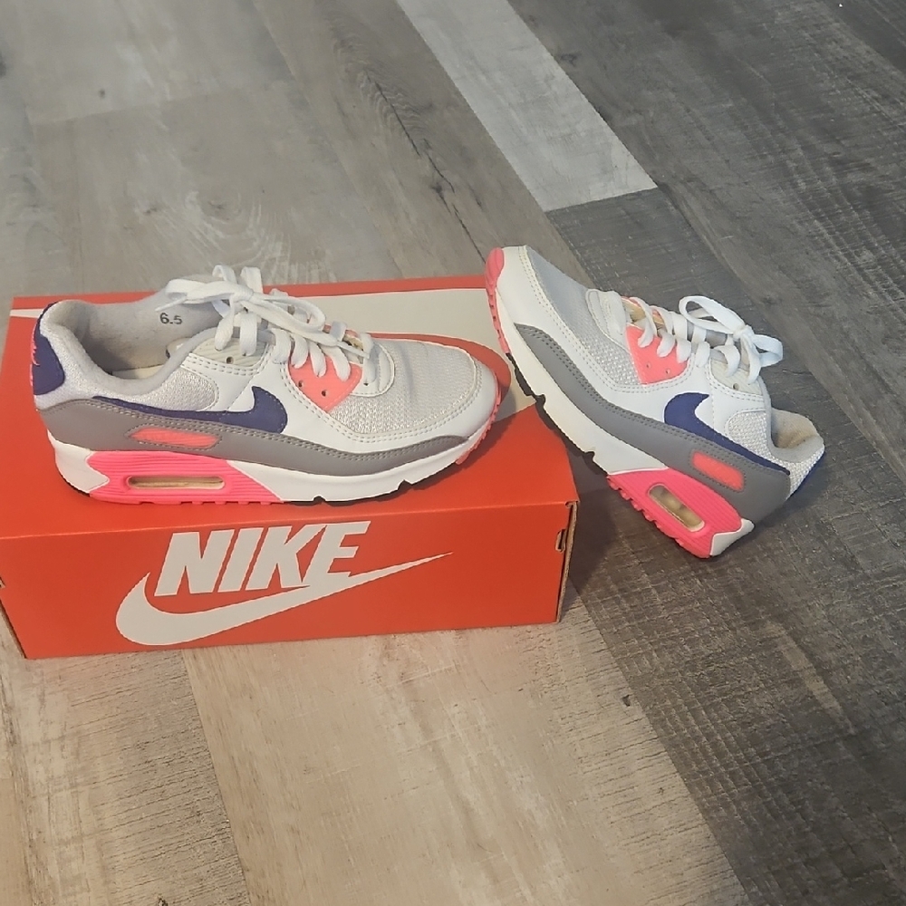 Nike Air Max 90 - White, Pink, Navy, Gray  Womens Size 6.5
